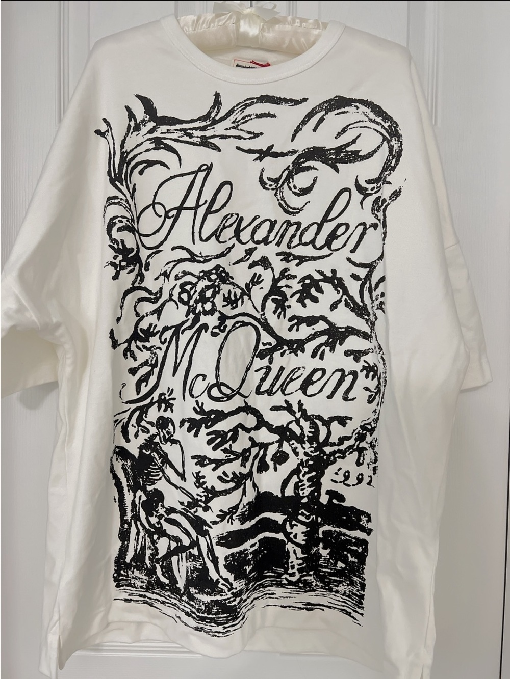 Alexander McQueen White and Black Ornate Graphic Tee